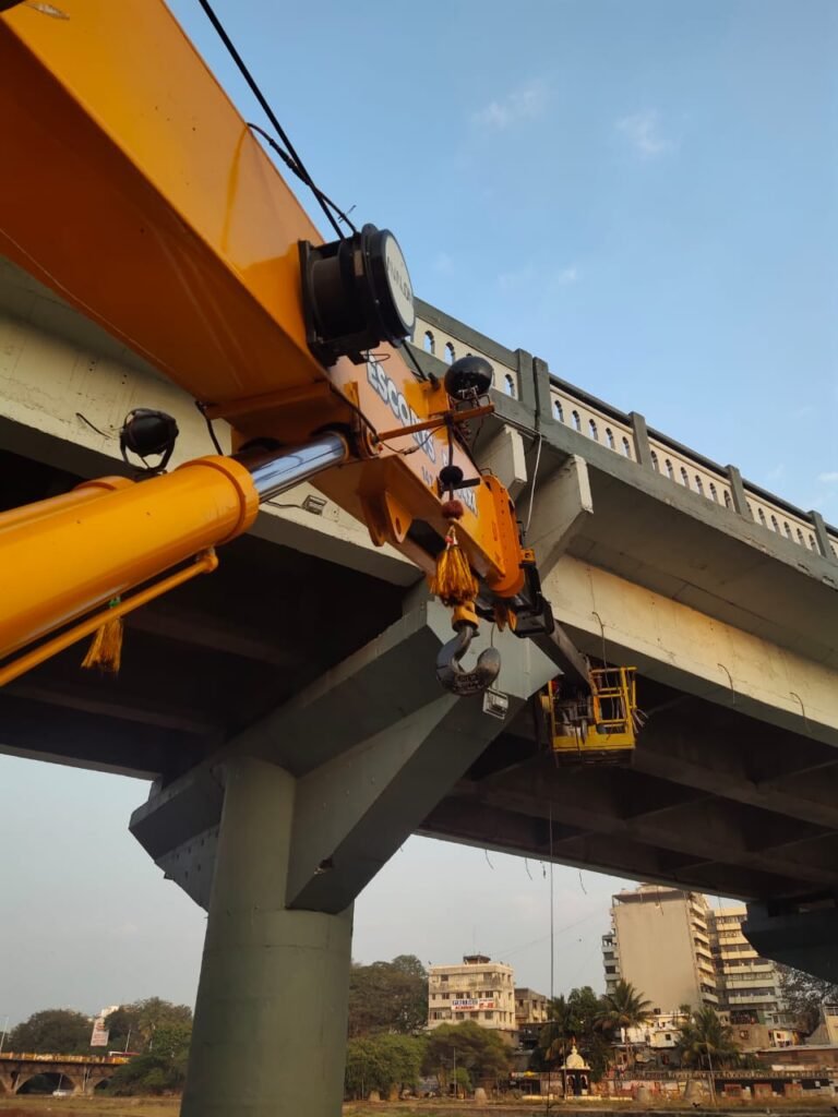 Crane service for construction site in Nigdi PCMC